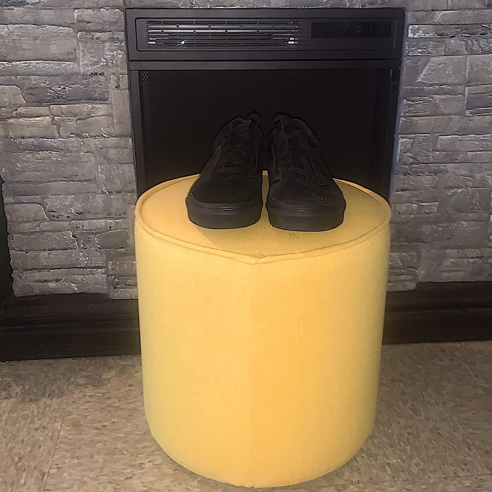 VANS SNEAKERS NOT USED